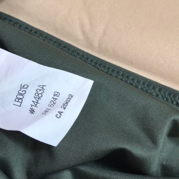 La Blanca Island Goddess Twist Front Keyhole Swimsuit - Picture 7 of 8